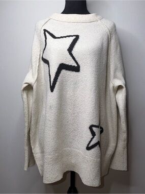 Aerie Cream Black Oversized Star Sweater Size M Medium as tagged.